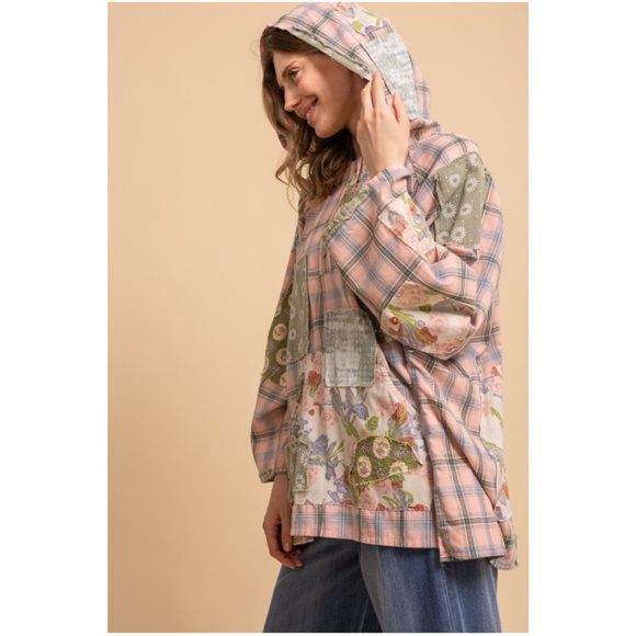 Bluevelvet Floral Patchwork Plaid Print Button Down Boyfriend Oversized Shirt - Picture 6 of 6
